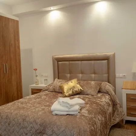 Cantarería, Rosa Mosqueta Apartamento Setenil De Las Bodegas